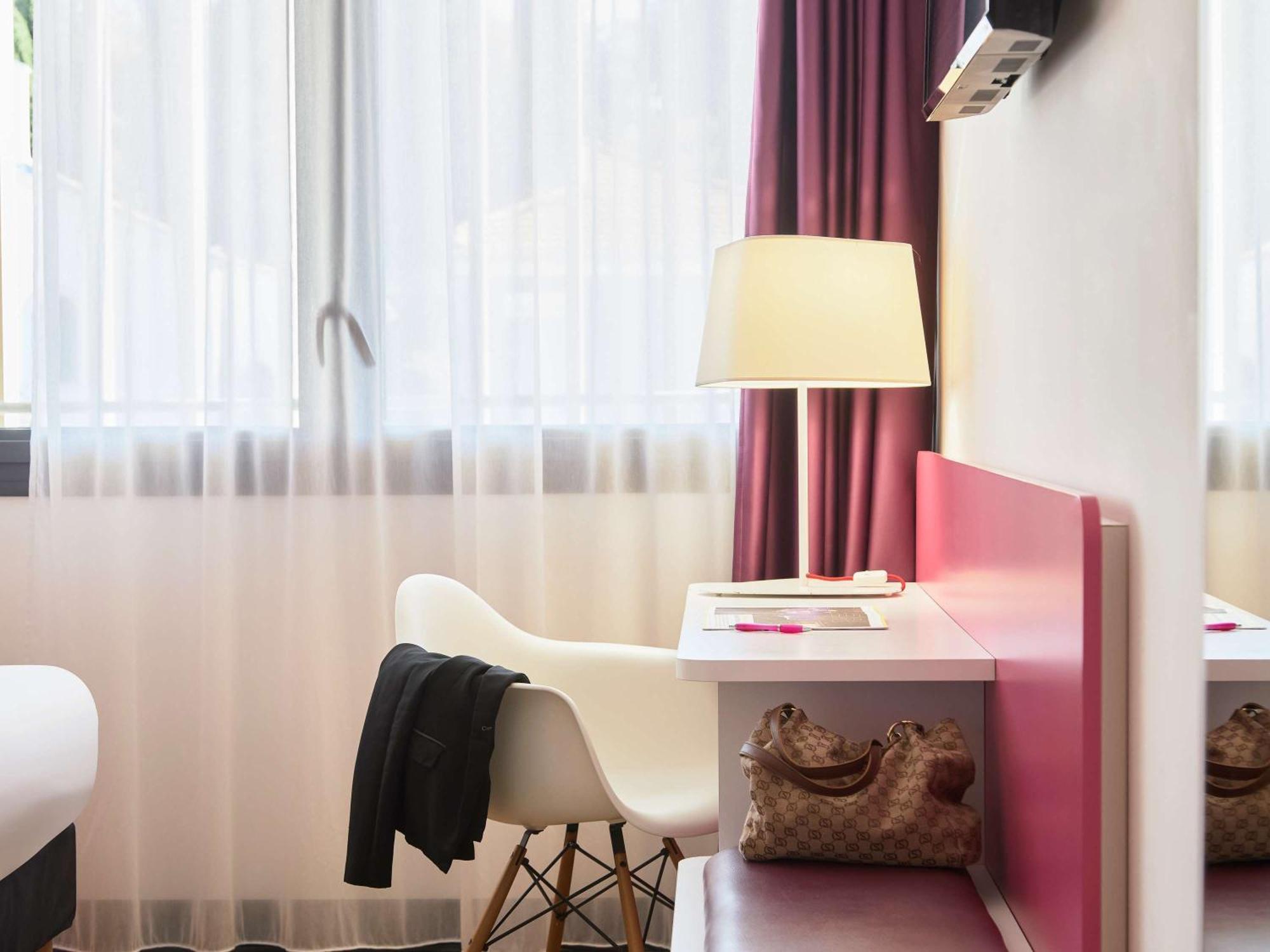 Ibis Styles Montelimar Centre Hotel Exterior photo